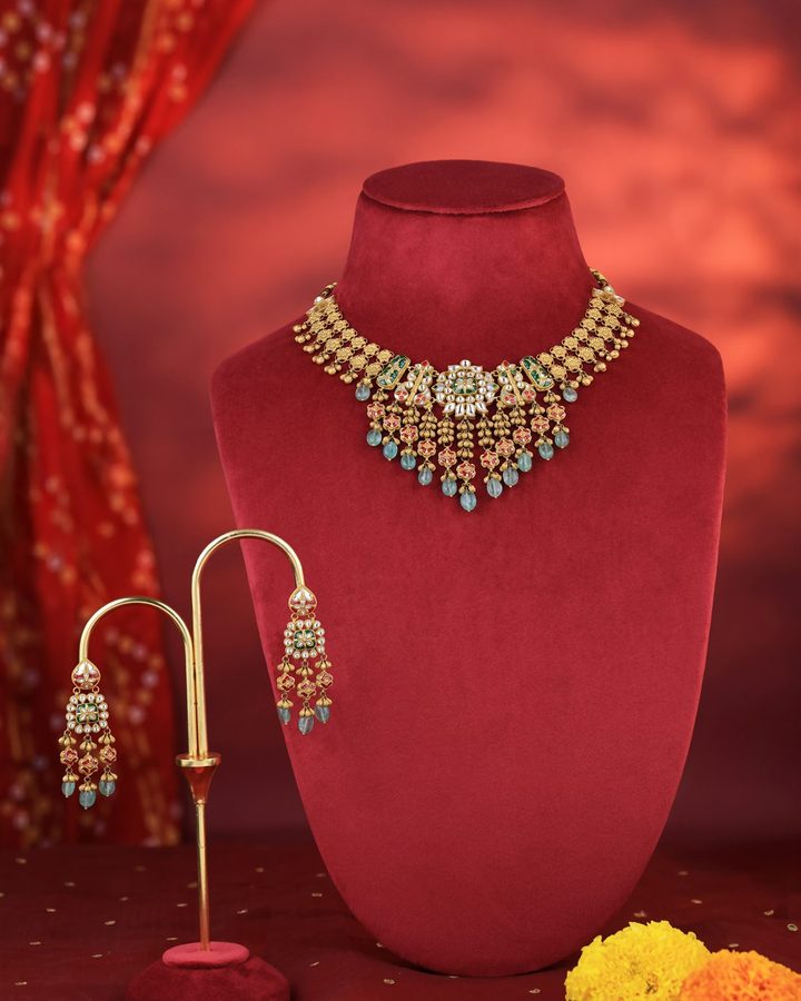 Jadau Choker with Emerald Drops